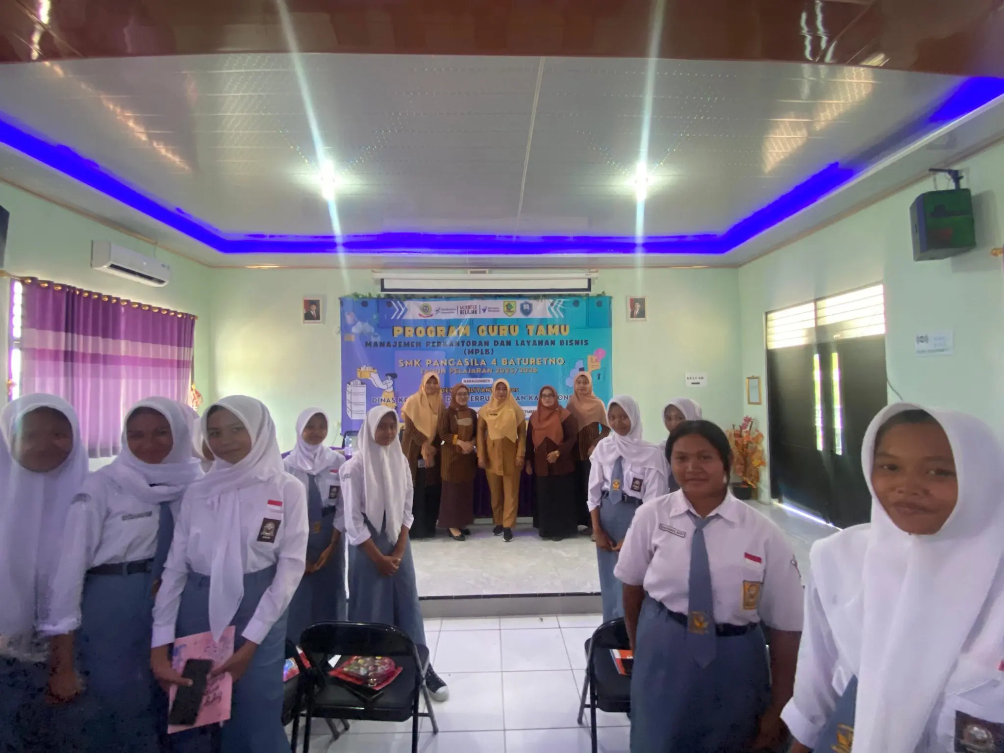 Program Guru Tamu Layanan Arsip